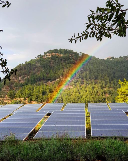 When nature can't make up its mind bkerzay  rainbow  lebanon  liban ... (Bkerzay)