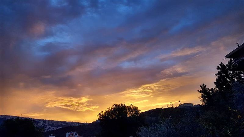 When Nature speaks, No filter is needed.Bedroom view 💎.... lebanon ... (Zouk Mosbeh)