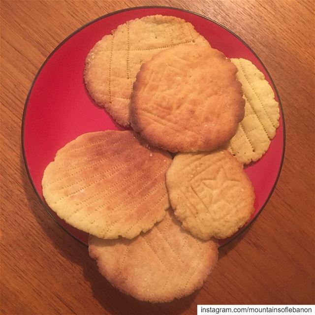 When Specialized Easter cookies are passed on from grandmothers to mothers... (Aazzé, Al Janub, Lebanon)