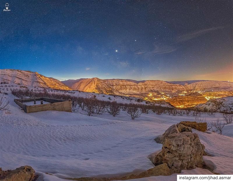 when the blue hour attacks the beauty of her Majesty; the MILKYWAY 🌌!!!🤓� (العاقورة)