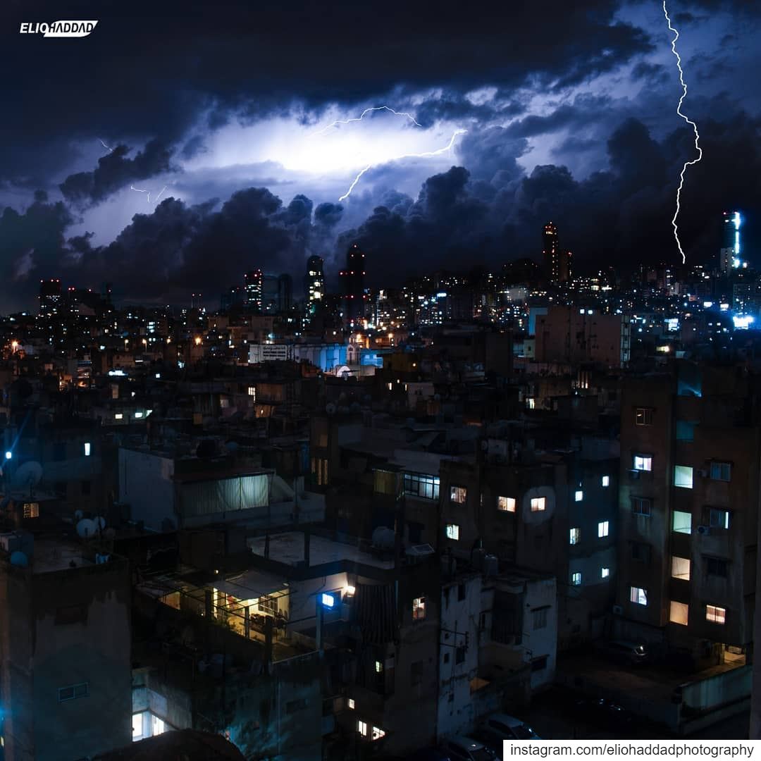 When the lights touch the earth late at night 🌩️ Beirut  Lebanon 🇱🇧...