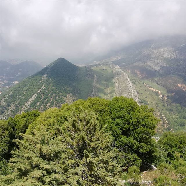 When the sky has no limits and mountains are out of reach ... tourleb ... (Niha, Al Janub, Lebanon)