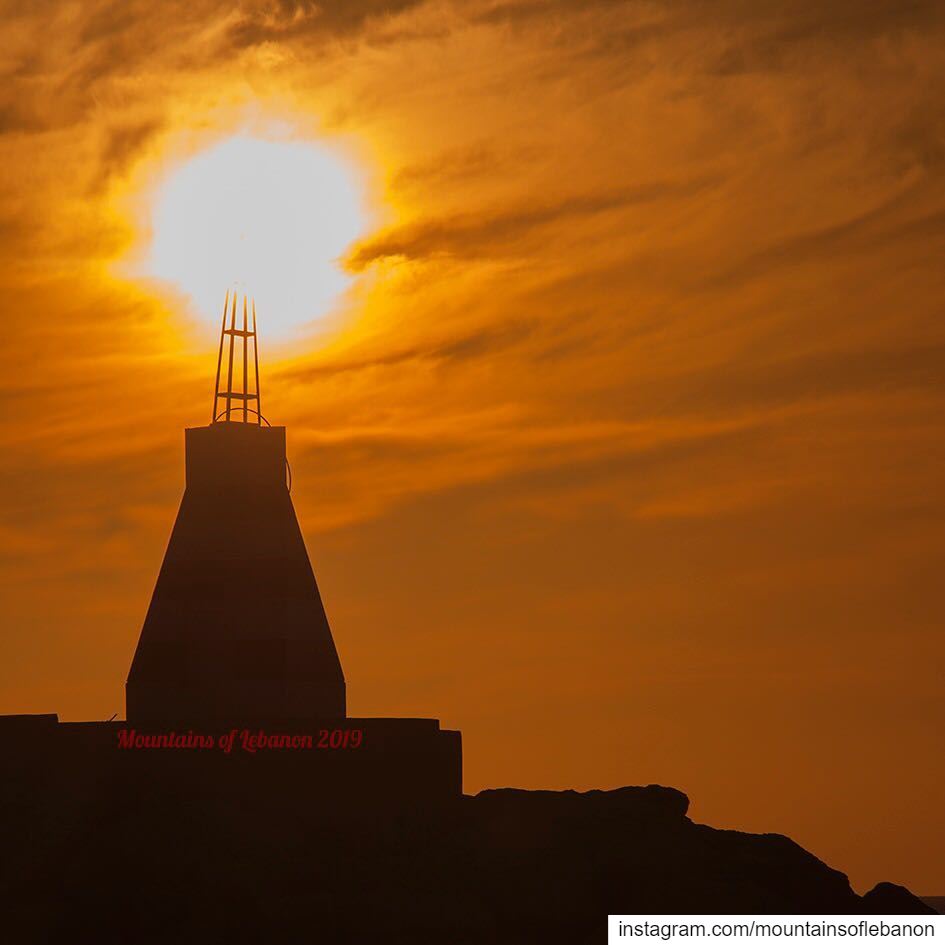 When the sun hits the lighthouse and burns! sunset  leb_sunset ...