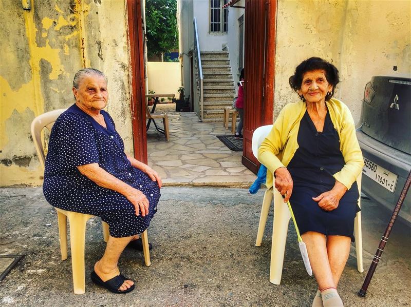 When we get old do you promise we will live together so we can eat and... (Batroûn)