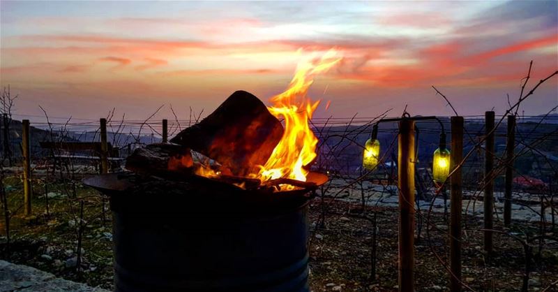 When we light up the sky! lebanon  masaya  sunset  ig_lebanon ... (Masaya)