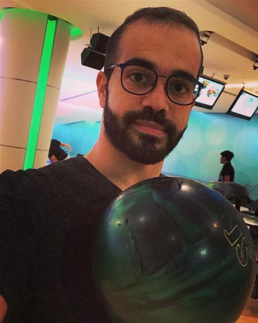 When you are obliged to play bowling 😋 !! 🎳 🇰🇼  bowling  morning ... (Kuwait)