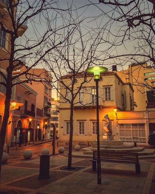 When you hold on to anything for too long your muscles can form to the... (Beirut, Lebanon)