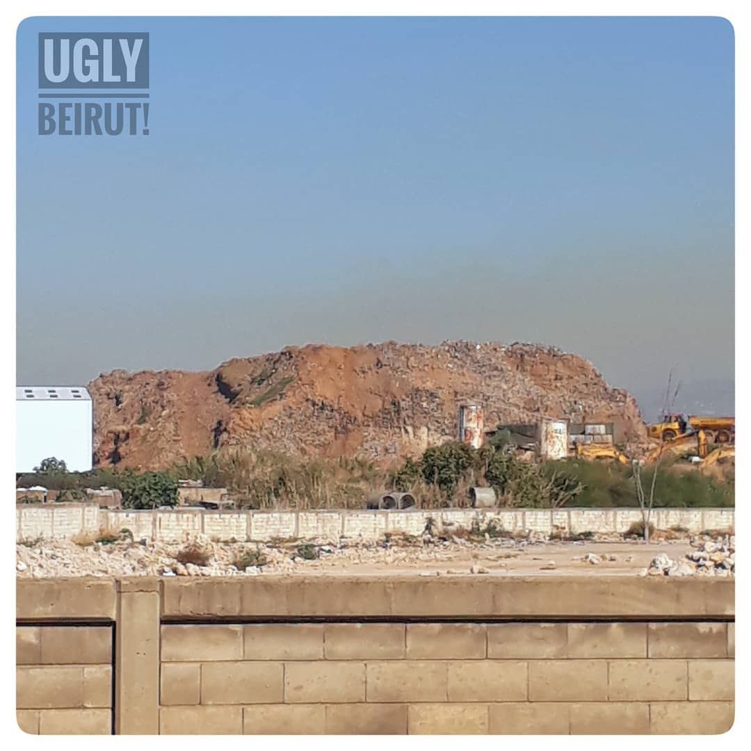🇱🇧 when you know we are doing it wrong.. uglybeirut  uglycity ... (Burj Hamud, Mont-Liban, Lebanon)