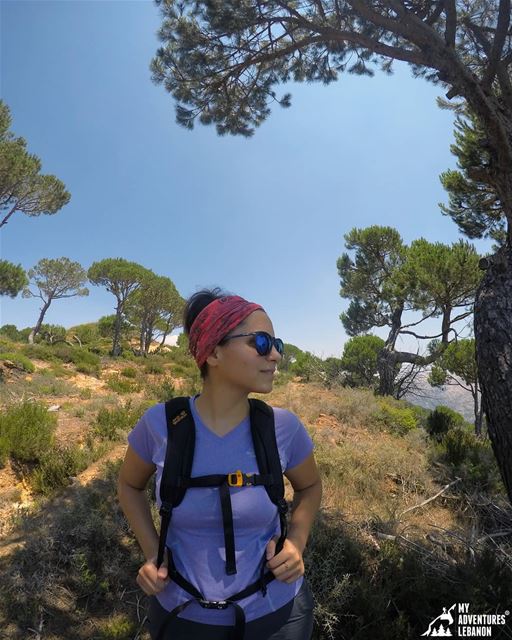 When you're hiking in the heat🚶and you feel a refreshing breeze🍃😍 ...