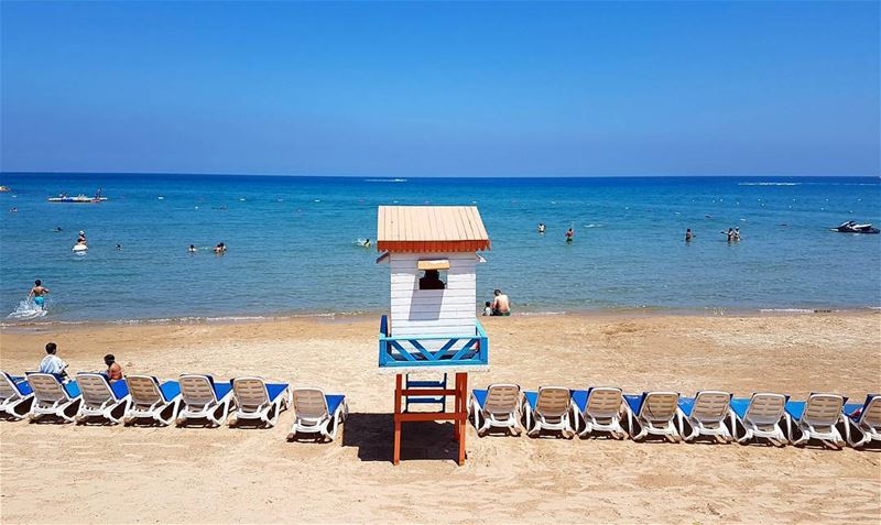 Whenever I feel blue, I start breathing again🏖   livelovebeirut ... (Florida Beach)