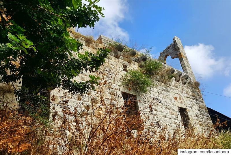 Where do you go when your house isn't home?  lebanoninapicture ... (Beit Meri, Mont-Liban, Lebanon)