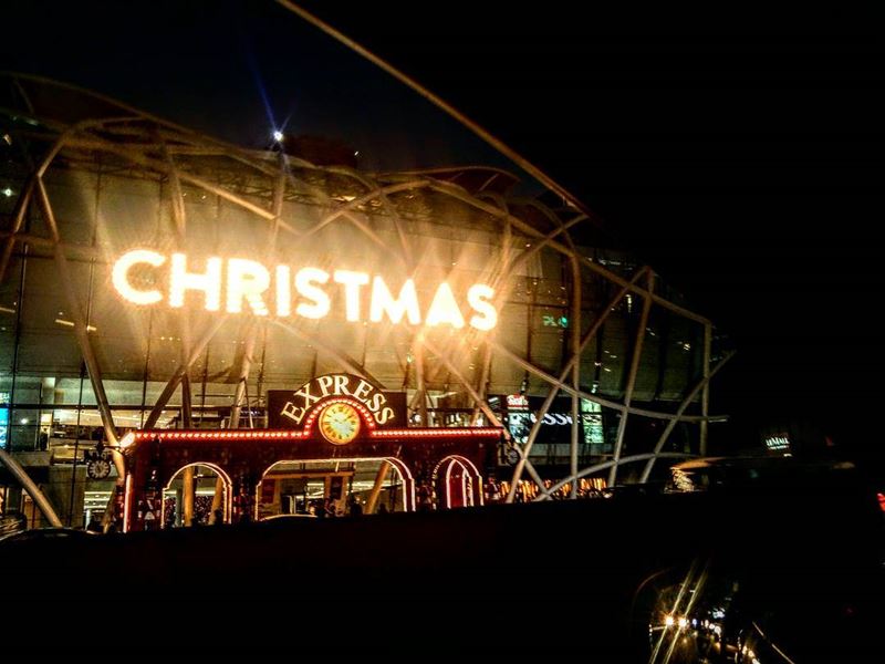 🎄🎁🎅...While driving  christmas christmastree christmasspirit favorite... (Le Mall Dbayeh)