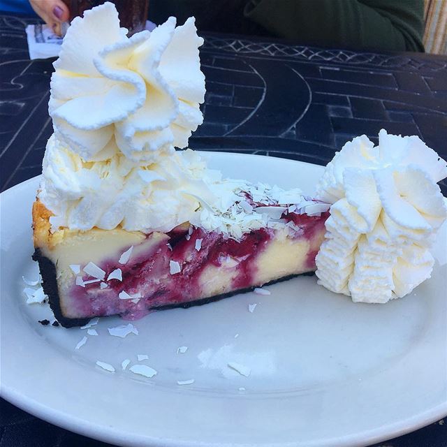 White Chocolate Raspberry Truffle Cheesecake 🤤🤤🤤 Our favorite 😍@thechee (Beirut, Lebanon)