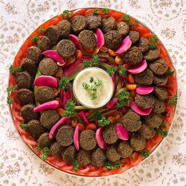 Who doesn’t love falafel!!!! A client, last week, requested a platter of “J