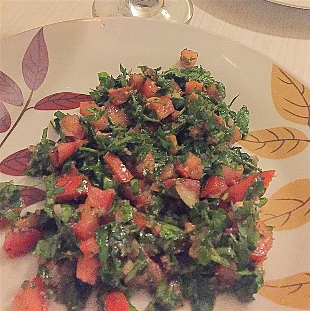 Who’s a big fan of “Tabboulé” 😍?It’s a healthy salad for lunch or dinner...