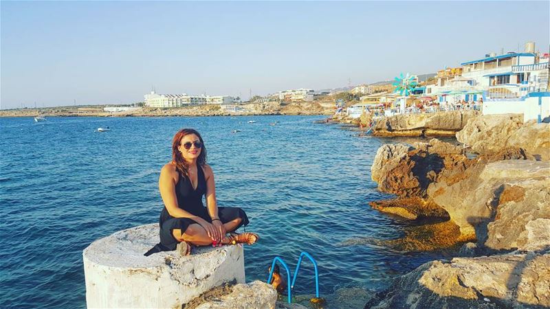 Why not making tourism in Lebanon!...so is it Santorini or Anfeh?Well,it's... (Ta7t El Ri7 - Anfeh)
