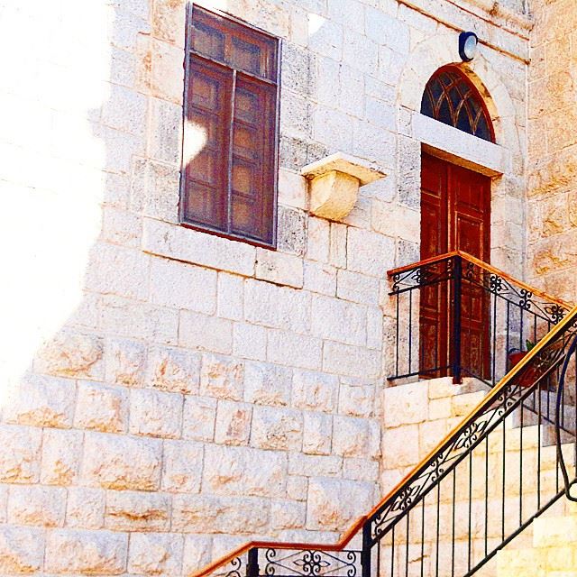 windows door