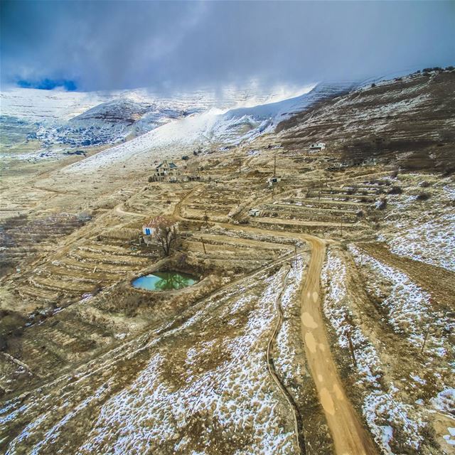 Winter is just beginning ... Lebanon  sannine  ig_lebanon  super_lebanon ... (Sannin, Mont-Liban, Lebanon)