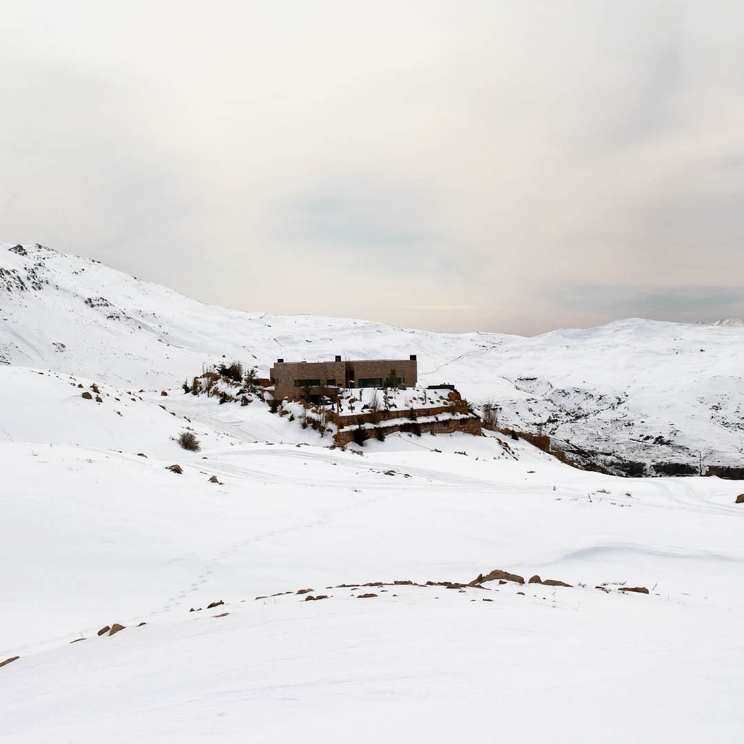 Winter lodge! house  lodge  winter  snow  mountains  livelovelebanon ... (Qanat Bakish, Mont-Liban, Lebanon)