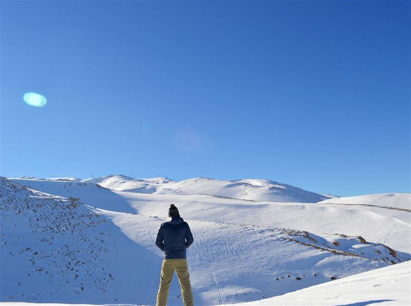  winter snow mountains nature naturephotography sun sky white hiking hike... (3youn El Simen)