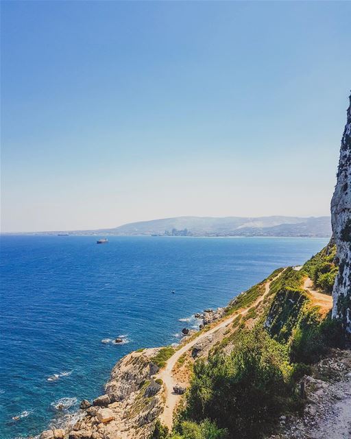 Wish this is my office view!!..... natgeoshot  natgeotravelpic ... (Lebanon)