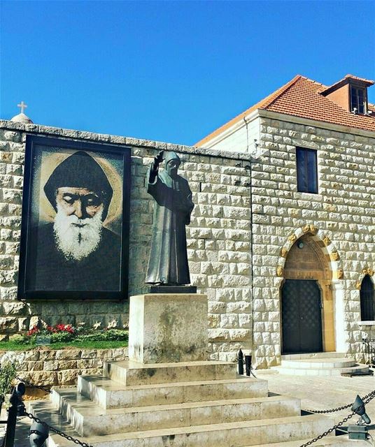 Wishing you a blessed Sunday 💒❤.. annaya  stcharbelanaya ... (Mazar Saint Charbel-Annaya)