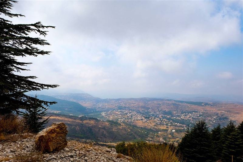 //With its hills and mountains// lebanon batouk livelovelebanon... (Bâroûk, Mont-Liban, Lebanon)