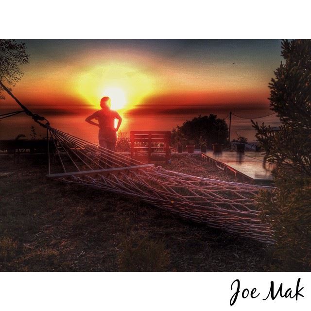 With Love... U can kiss the sun!  Lebanon  TAFLA  batroun  nature  sunset ...