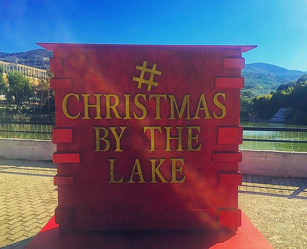 Wonderful Christmas festivities starting now at Bnashii Lake 🎆🎄🎆 It's... (Lac de Bnachii)
