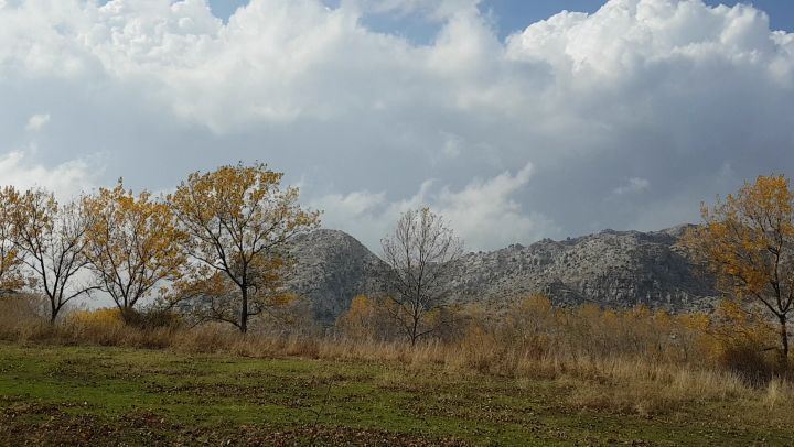 Wonderful clouds and shades  timelapse  video  clouds  laqlouq  mountain ... (Laklouk Village Vacances)