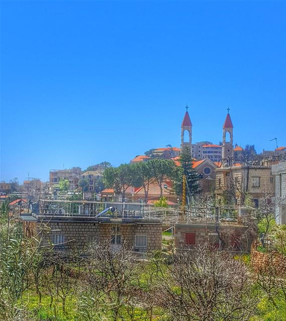  world_bestnature  ptk_lebanon  super_lebanon  all_colorshots ... (Beskinta, Mont-Liban, Lebanon)