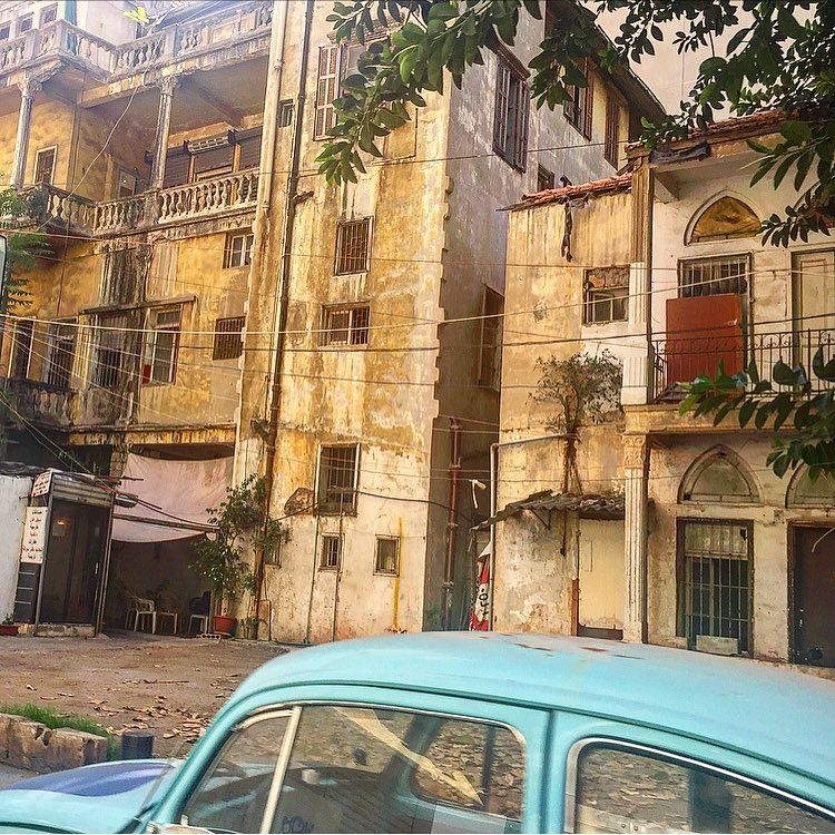 Would you pick me up?............  oldbuilding  abandoned  bluebeetle ... (Hamra, Beyrouth, Lebanon)