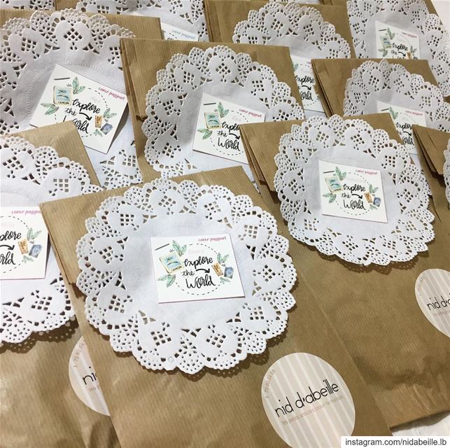 Wrapping time 🎁order your giveaway! Write it on fabric by nid d'abeille ...