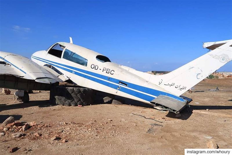  wrecked wreckedairplane airplanespotting airplane airplanes airport... (Saida)