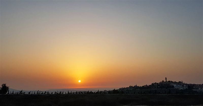  yarounday  yaroun  southlebanon  sunset  sunsetview  landscape  sun ...