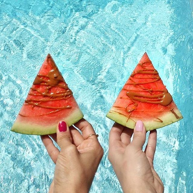 Yeah it's that kind of day ☀️🍉🍉🍉 Credits to @karenwazenb ☺️ summer watermelon fruits poolside bythepool instaleb instagood tags loveit chocolate healthysnack lebanoneats lebanon lebanesefoodie lebanese livelovelebanon swimming