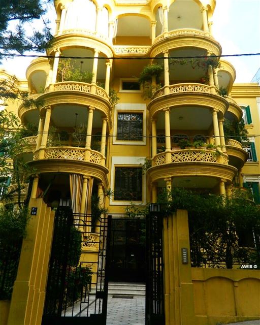  yellow  building  streetphotography  noperson  travel  tourism  landscape... (Clemenceau 326)