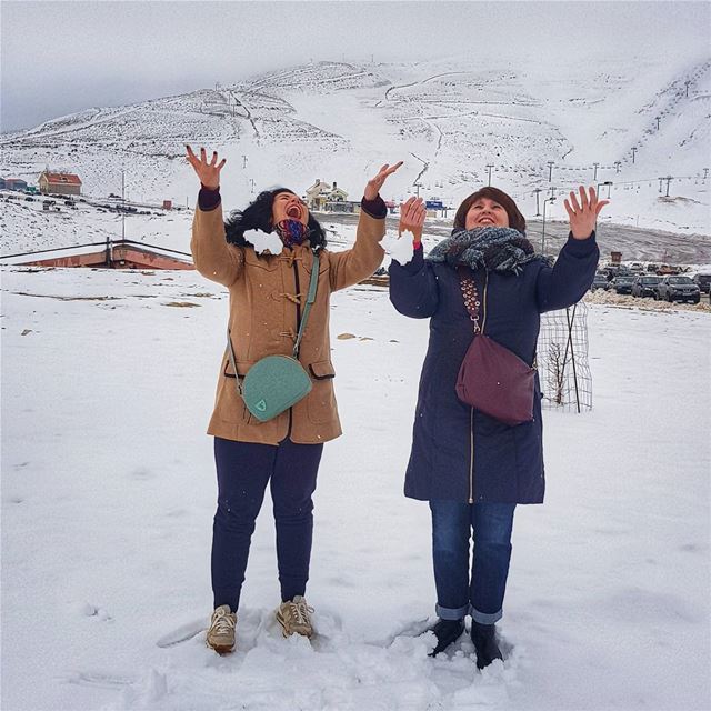 You are never too old to be playful and happy ☃️ Ливанец и беременная после (Faraya, Mont-Liban, Lebanon)