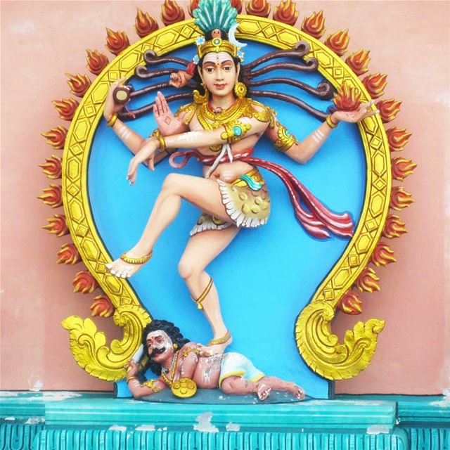 You Go Girl! instatraveling  instagood  instapassport  travelgram ... (Hindu Temple at Penang Hill)