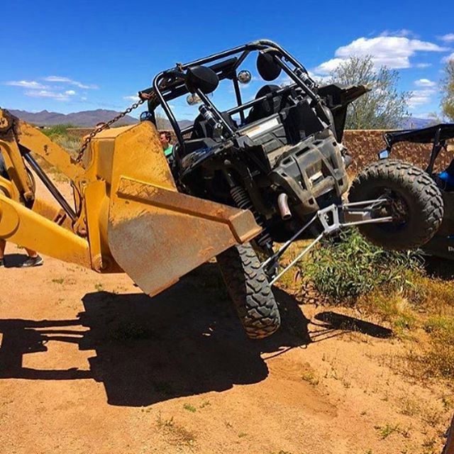 You lift me up... muddy  mudd  muddyweekend  picture  teamrzr  rzr  rzrxp...