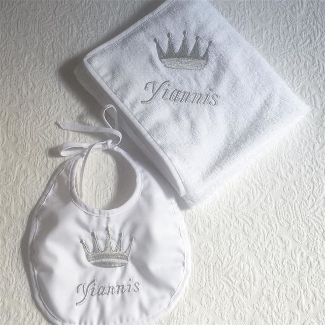 You rule MY WORLD 👑a little prince is born 💙 Write it on fabric by nid d'