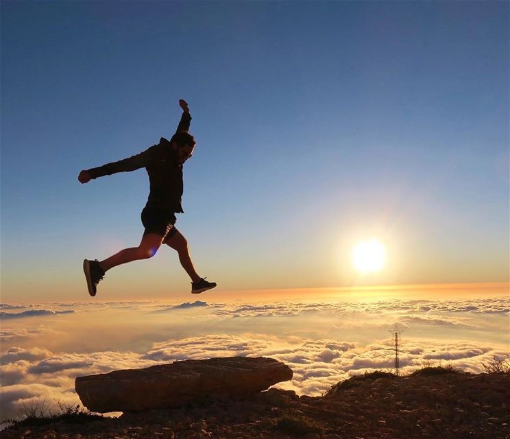 Your Love Lifts Me Up Like Helium ☀️📸 @elias.ac  bshil  followme ... (Mzaar 2400m)