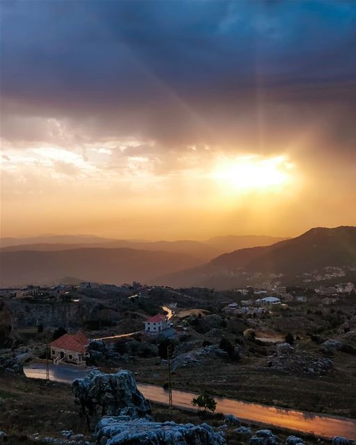  Zaarour  Lebanon 🇱🇧 @oneplus.photography @oneplus 📸 Sunset  Sky ...