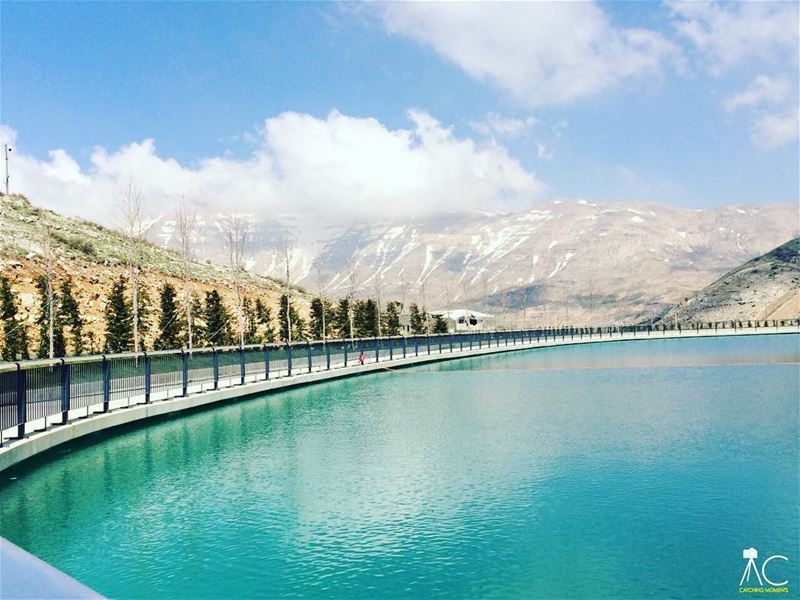  zaarourclub  metn  lebanon  bluesky  lake  mountains ... (Zaarour Club)