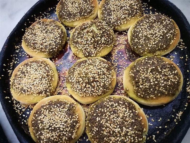  zaatar mini bites! Even the simplest things can be beautiful...❤️RASH... (Rashet somsom - رشة سمسم)