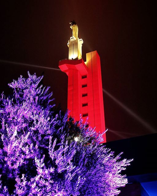  zahleh  zahle  christmas  decoration  livelovezahleh  livelovelebanon ... (مقام سيدة زحلة والبقاع)