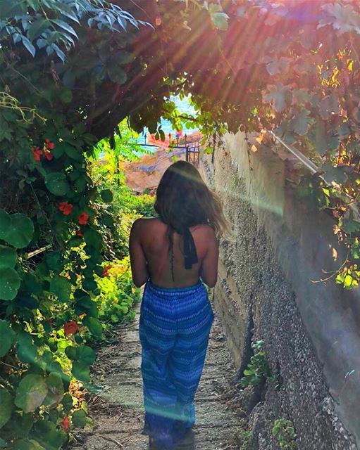 ɪ ғᴏʟʟᴏᴡ ᴍʏ ɪɴᴛᴜɪᴛɪᴏɴ 💙__ 📸: @rajazakhour (Byblos, Lebanon)