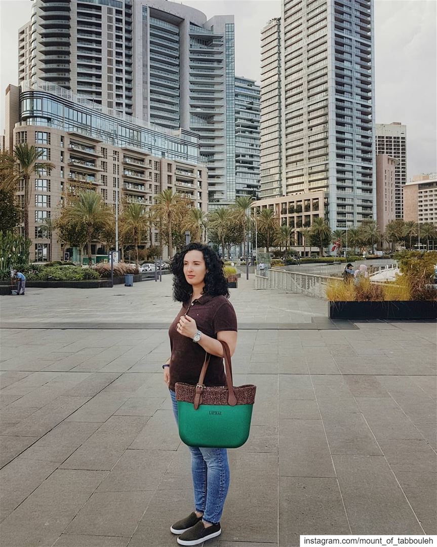 Сказ о том, как одна сумочка спасла меня от постродового ненастья.⠀Во мне (Beirut, Lebanon)
