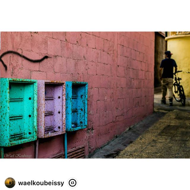 💚💜💙 أزقة صور  urban  alley  colors  urbex  street  tyre  urbanwalls ...