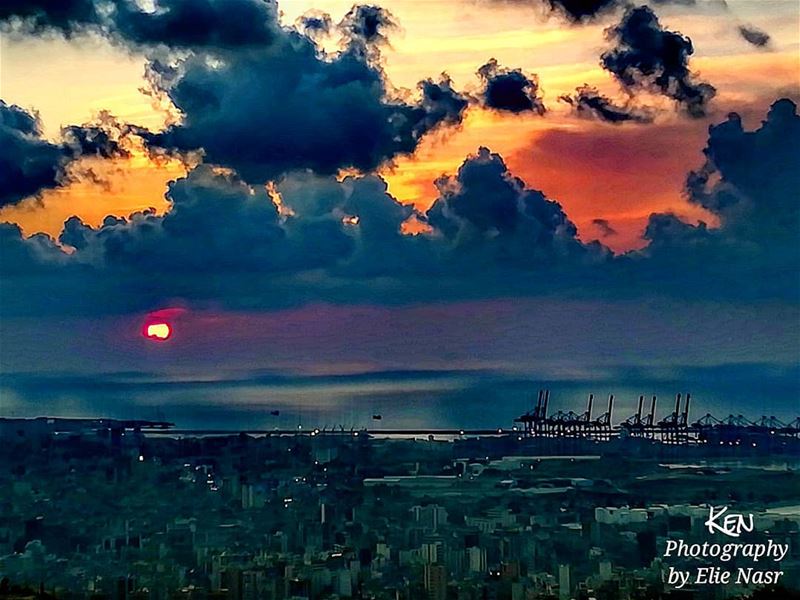 ...أسألك الرحيلا لنفترق أحبابا.. فالطير في كل موسمٍ.. تفارق الهضابا.. وال (Fanar, Mont-Liban, Lebanon)